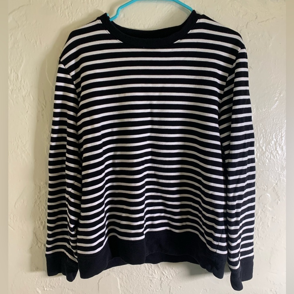 H&M black and white striped crew neck sweater size men’s Large